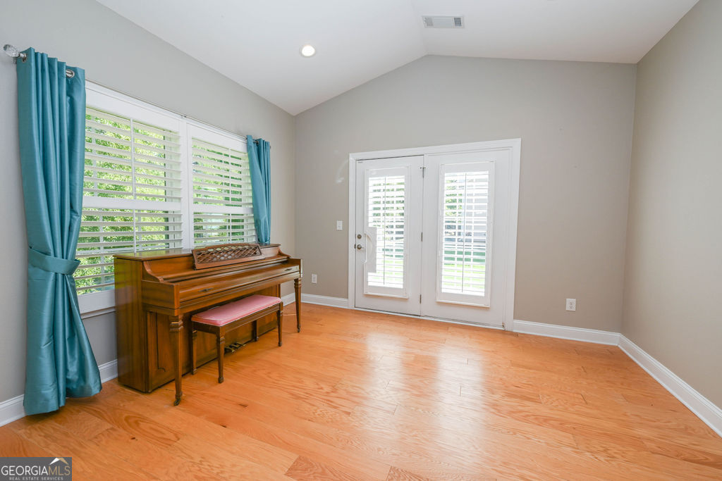 3504 Commonwealth Circle Property Photo 11