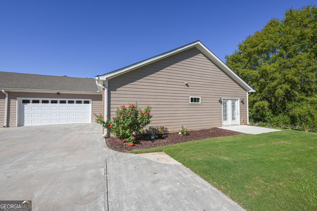 3504 Commonwealth Circle Property Photo 24