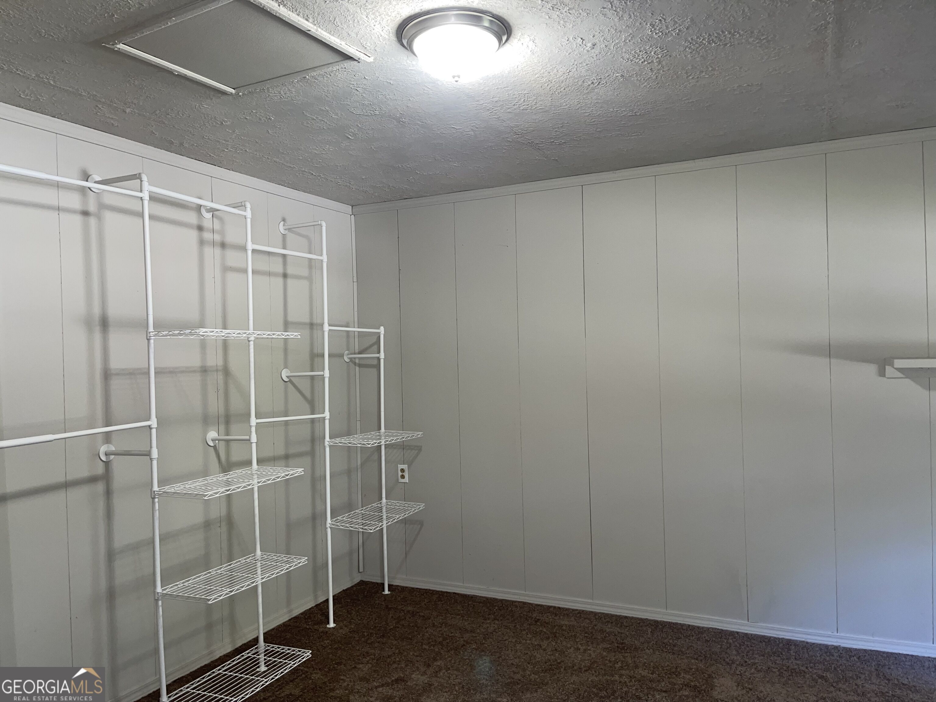 1341 Willow Drive Property Photo 8