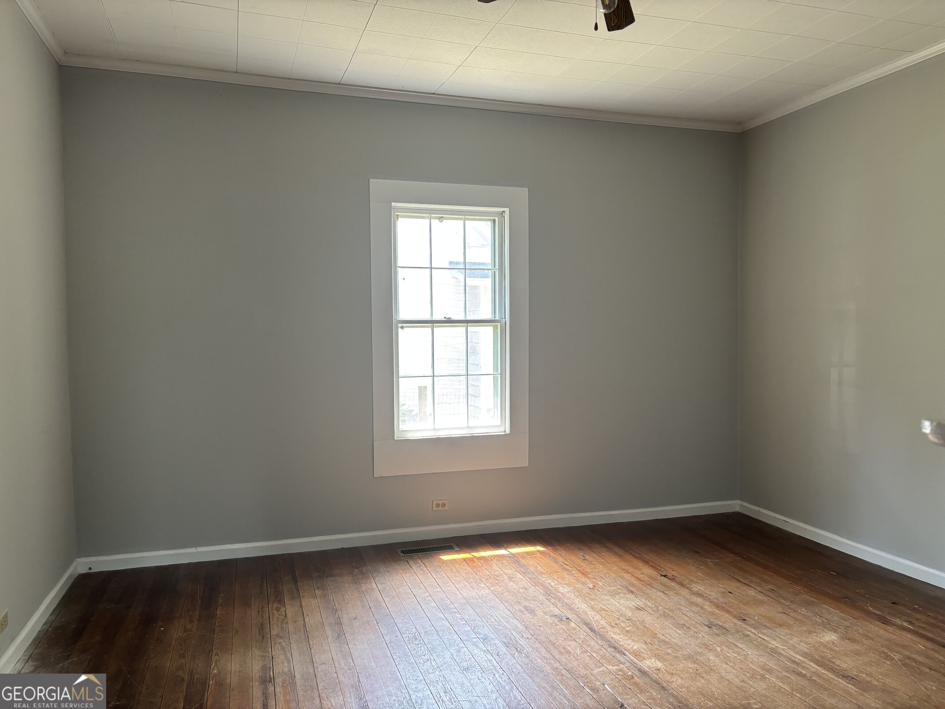 109 Newcomb Street Property Photo 5