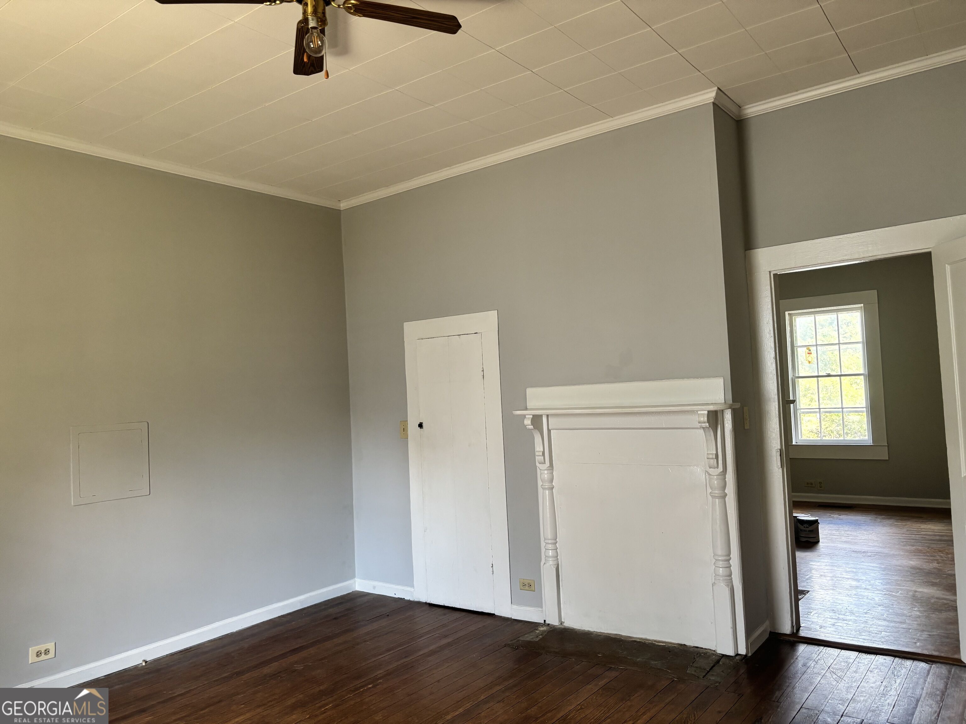 109 Newcomb Street Property Photo 6