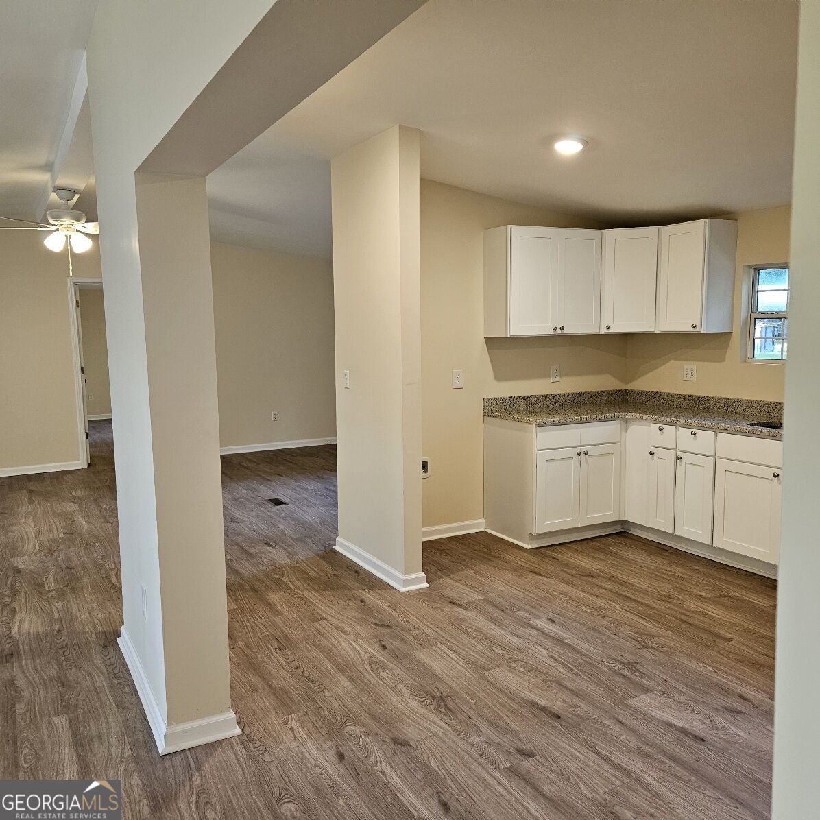 1196 Hendricks Road Property Photo 3
