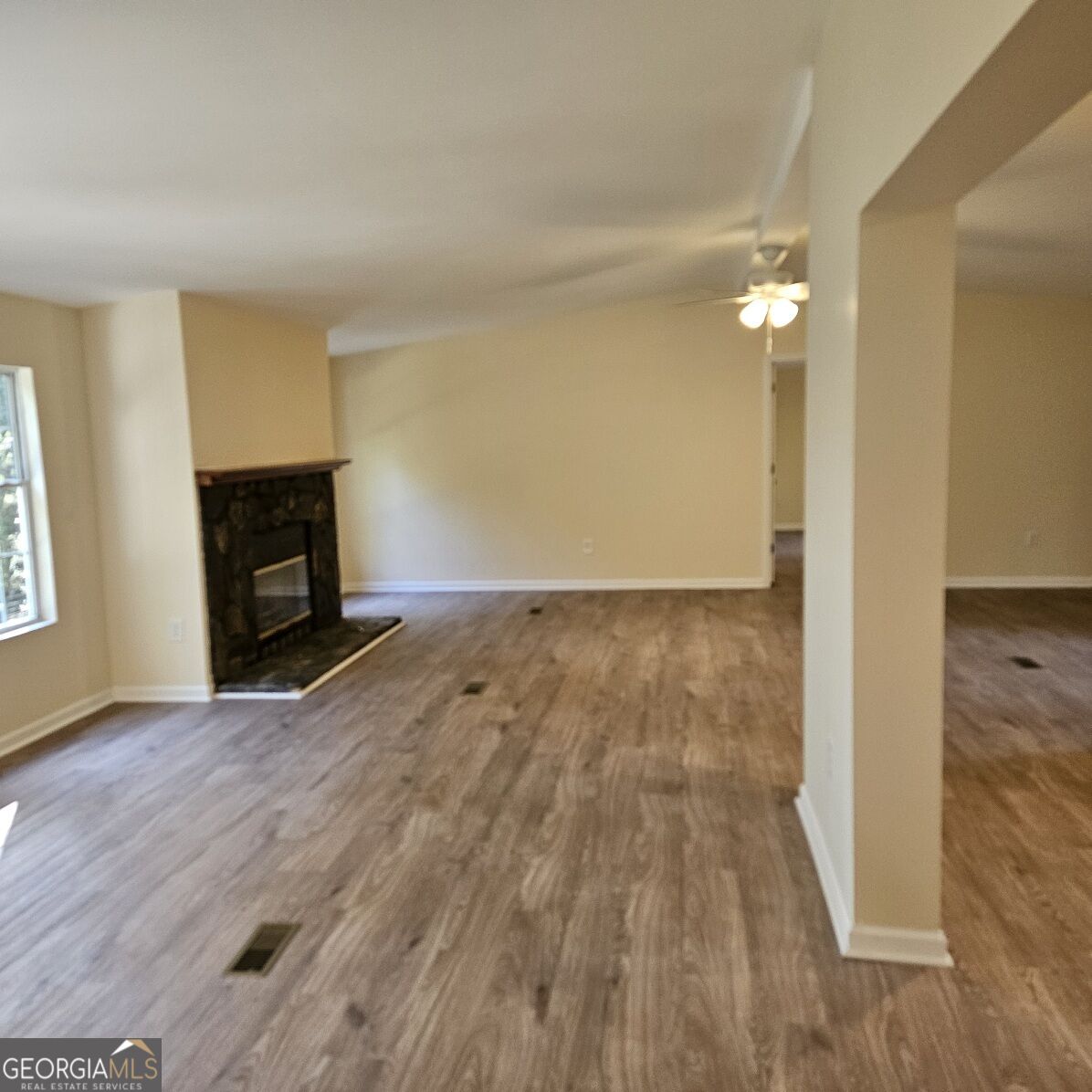 1196 Hendricks Road Property Photo 6