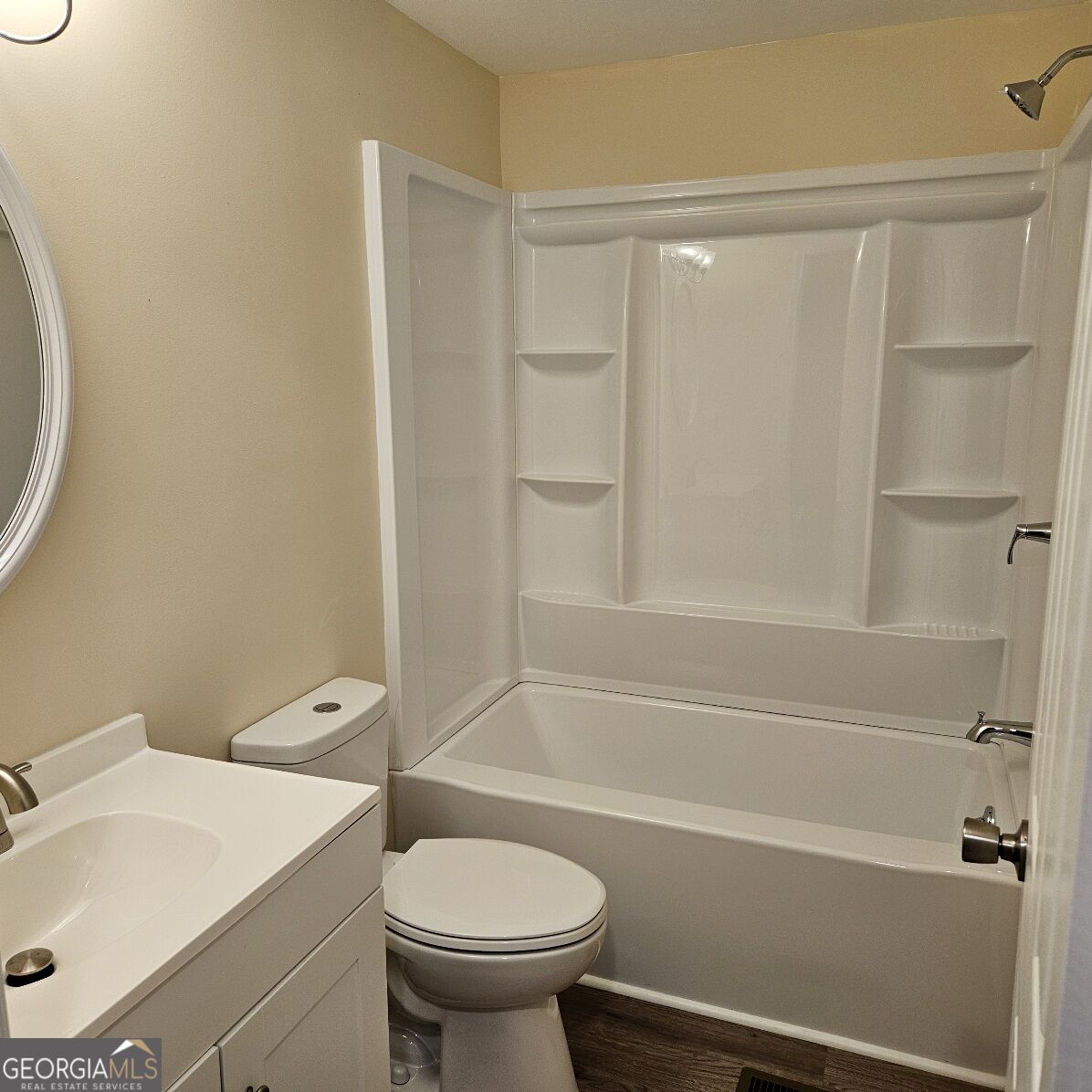 1196 Hendricks Road Property Photo 11