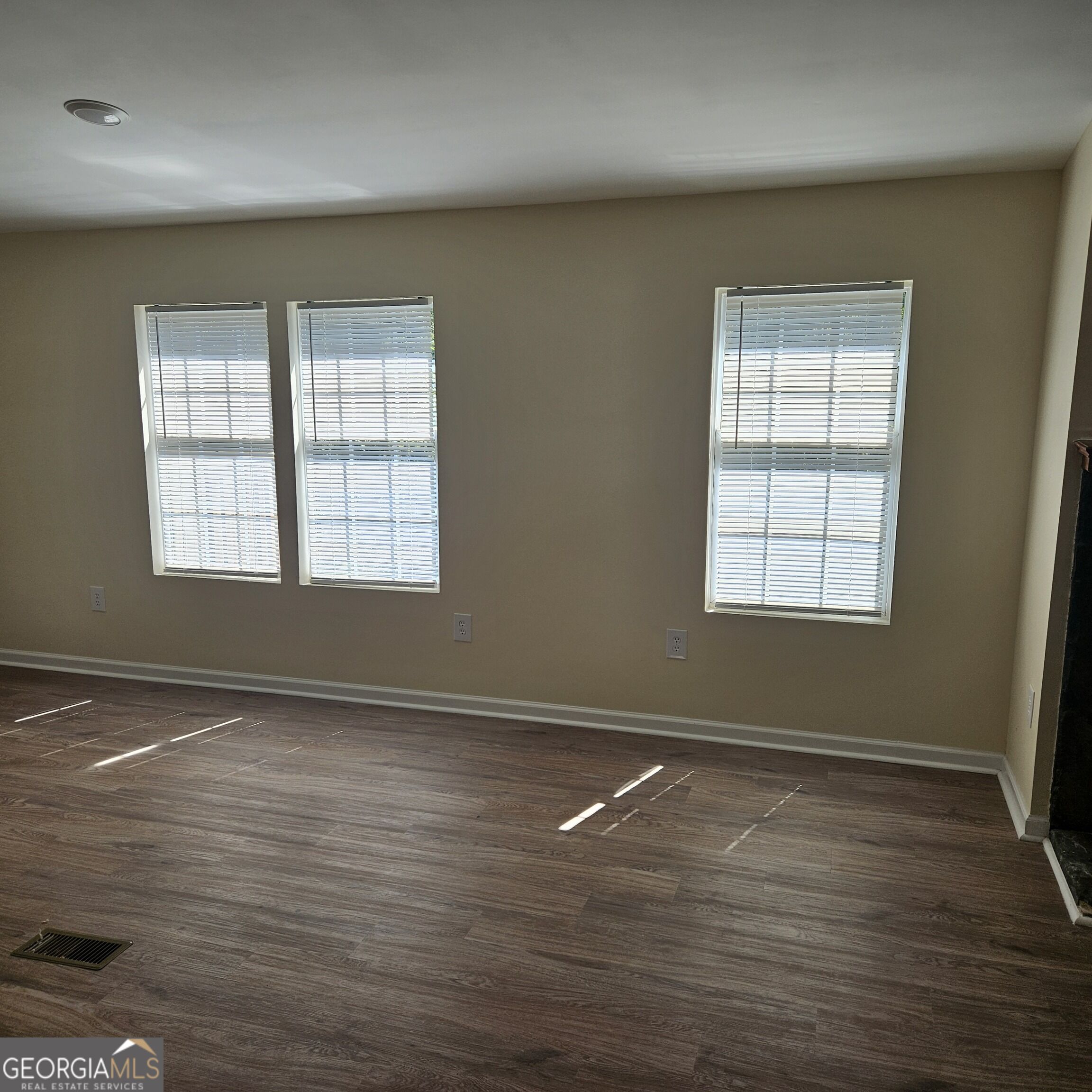1196 Hendricks Road Property Photo 19