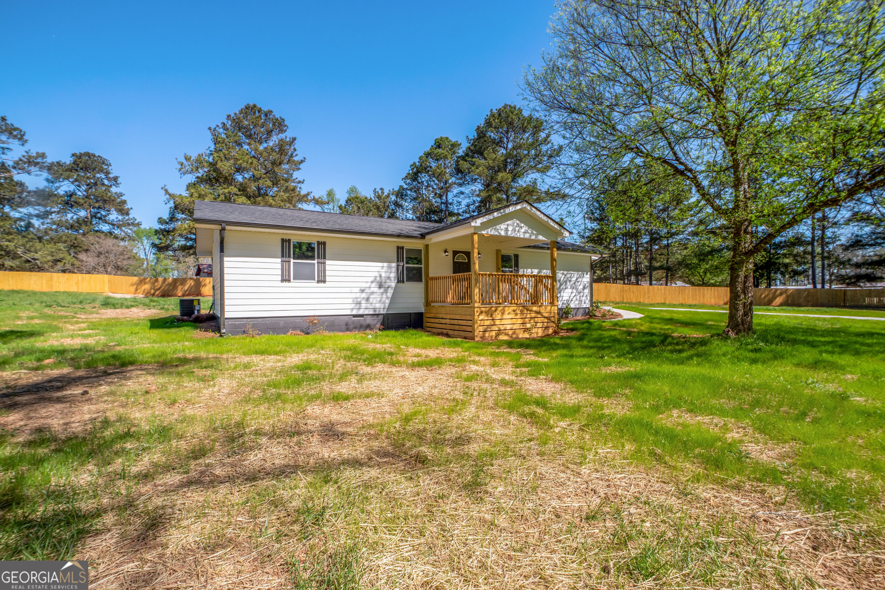 2159 Shiloh Road Property Photo 2