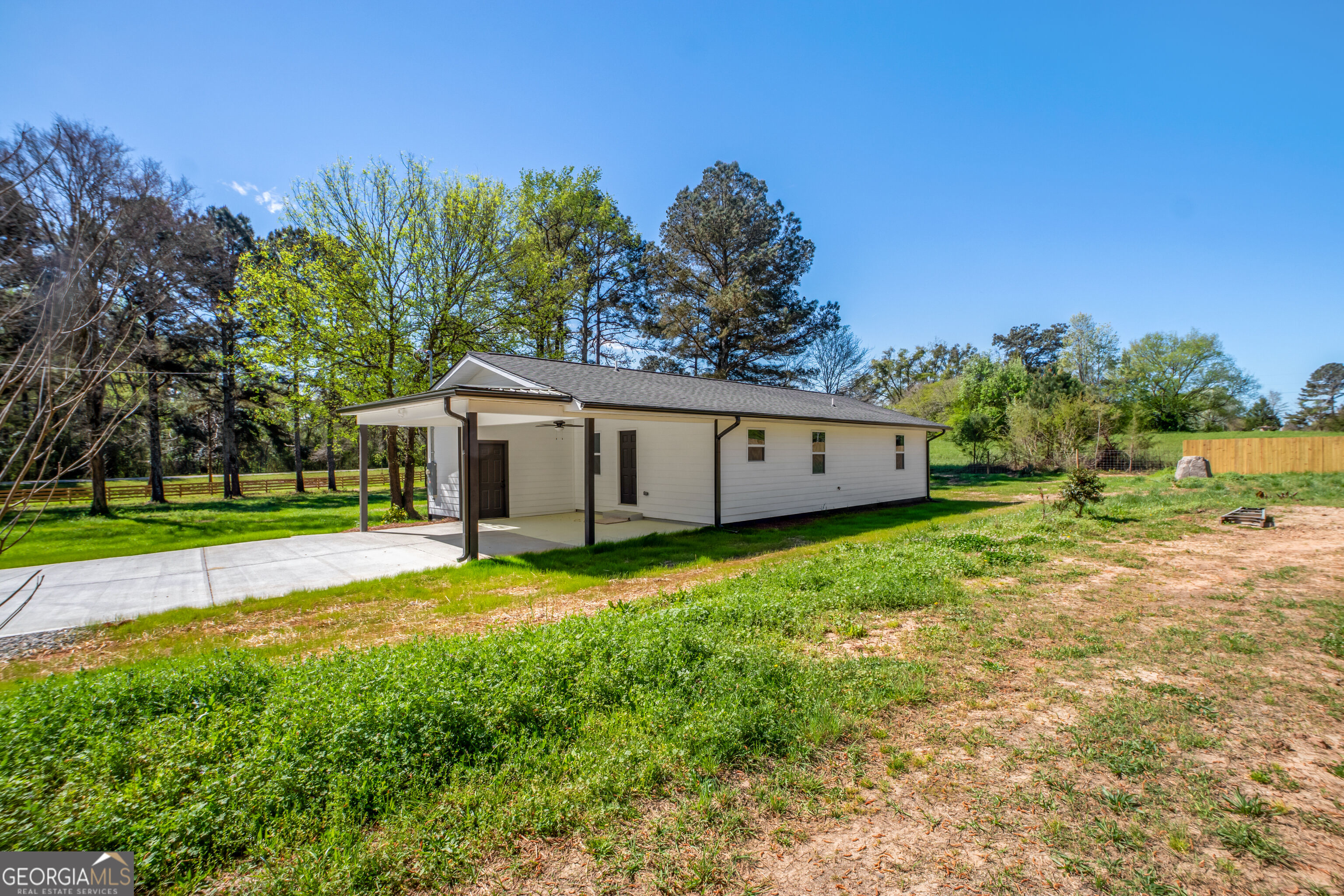 2159 Shiloh Road Property Photo 4