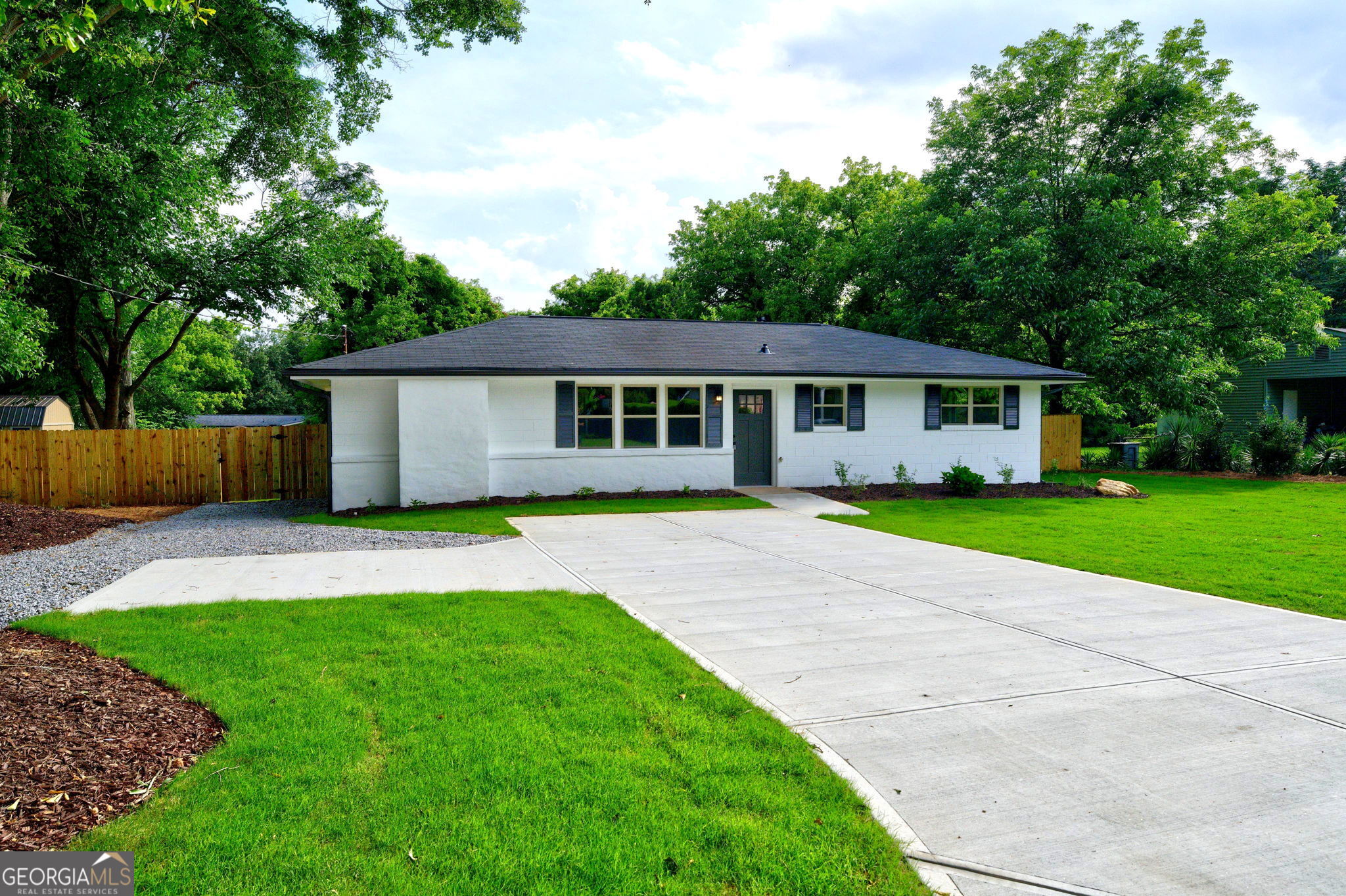 230 Morningview Drive Property Photo 2