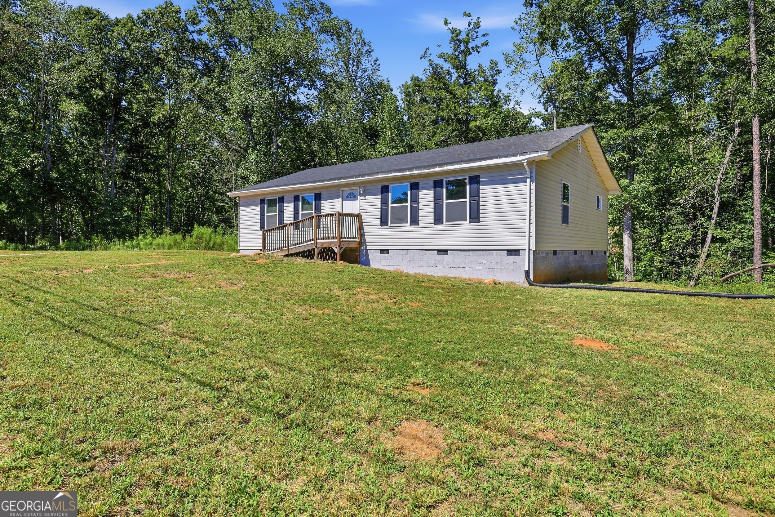 2421 E Silver Shoals Road Property Photo 1