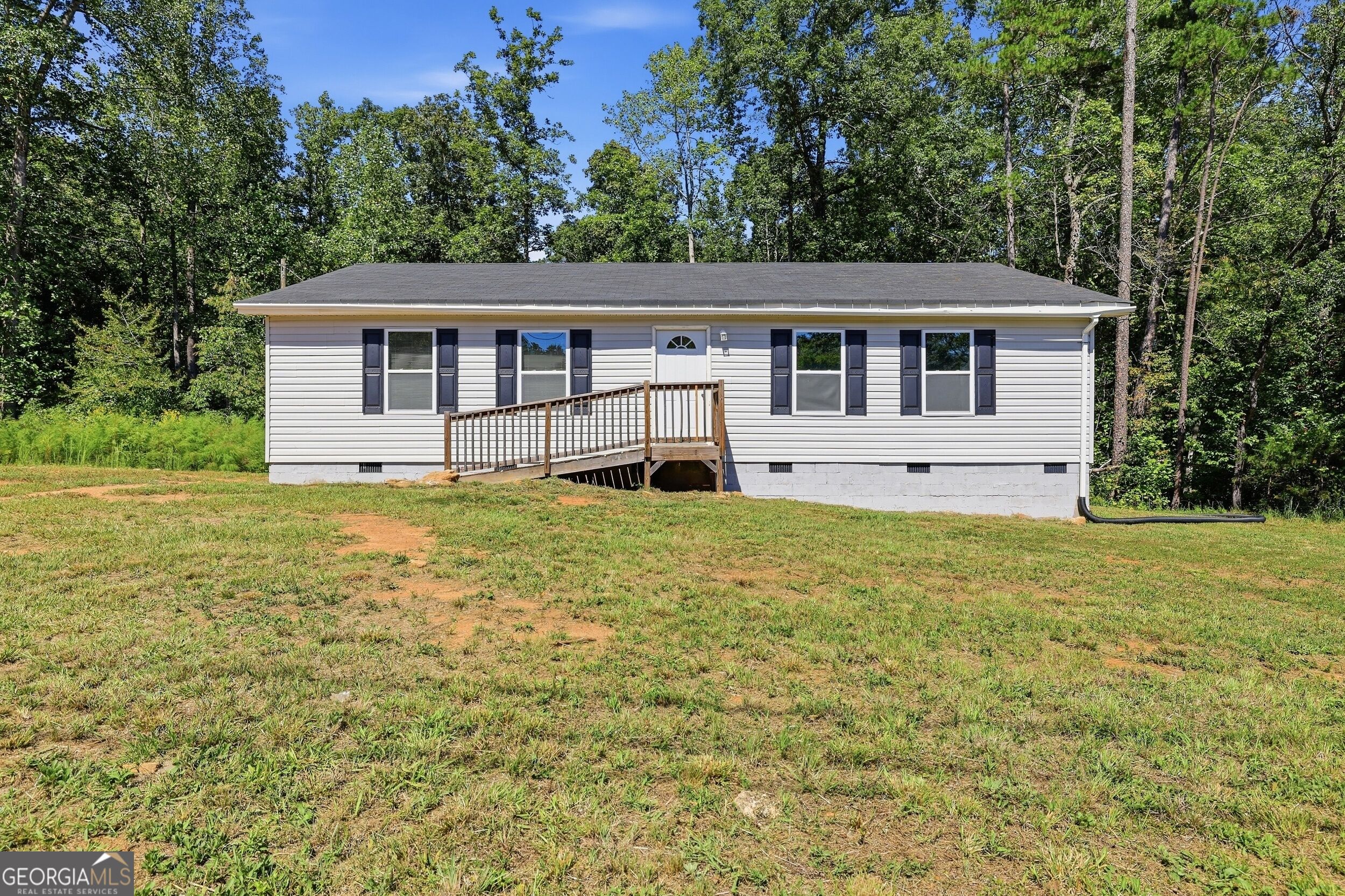 2421 E Silver Shoals Road Property Photo 3