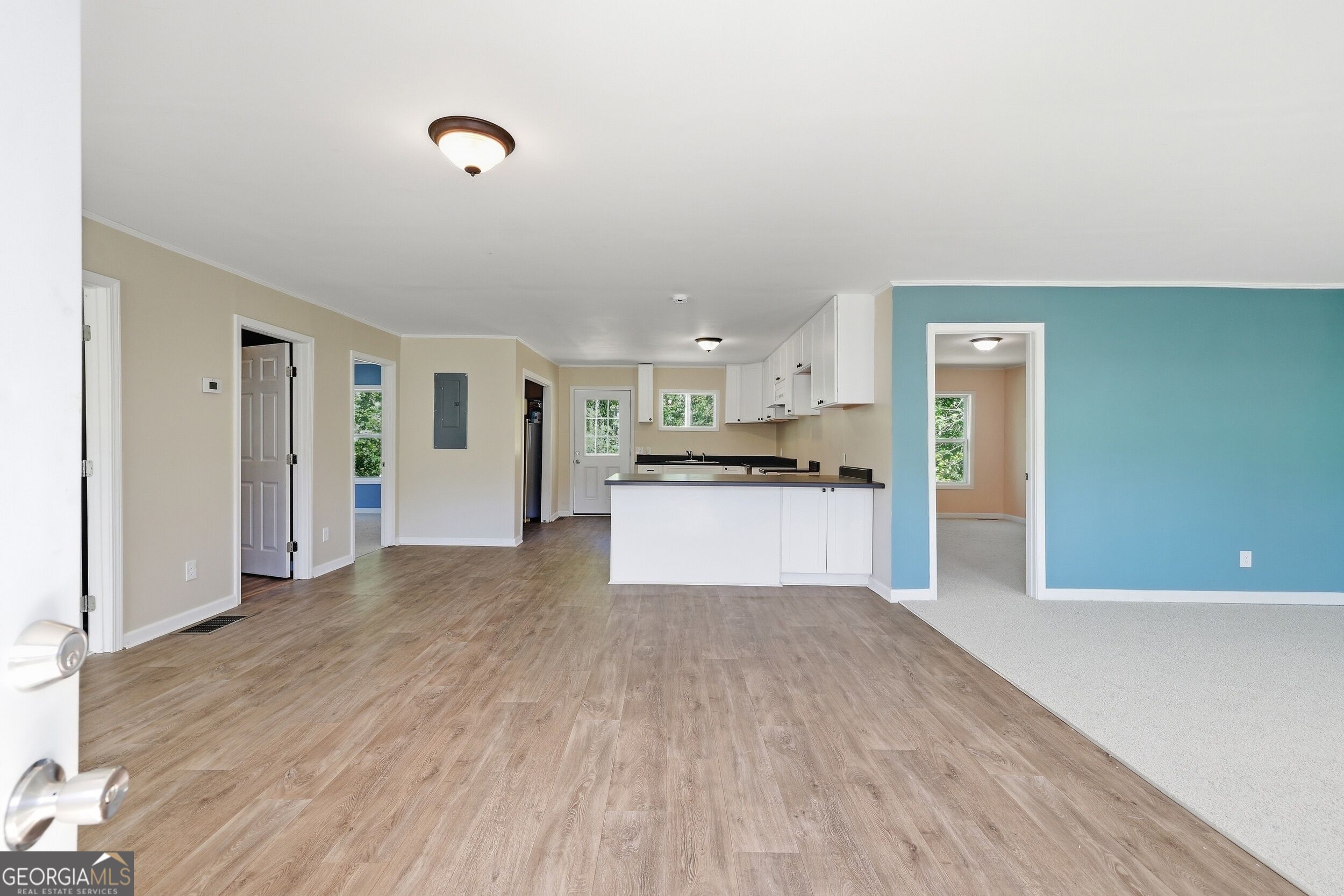 2421 E Silver Shoals Road Property Photo 4