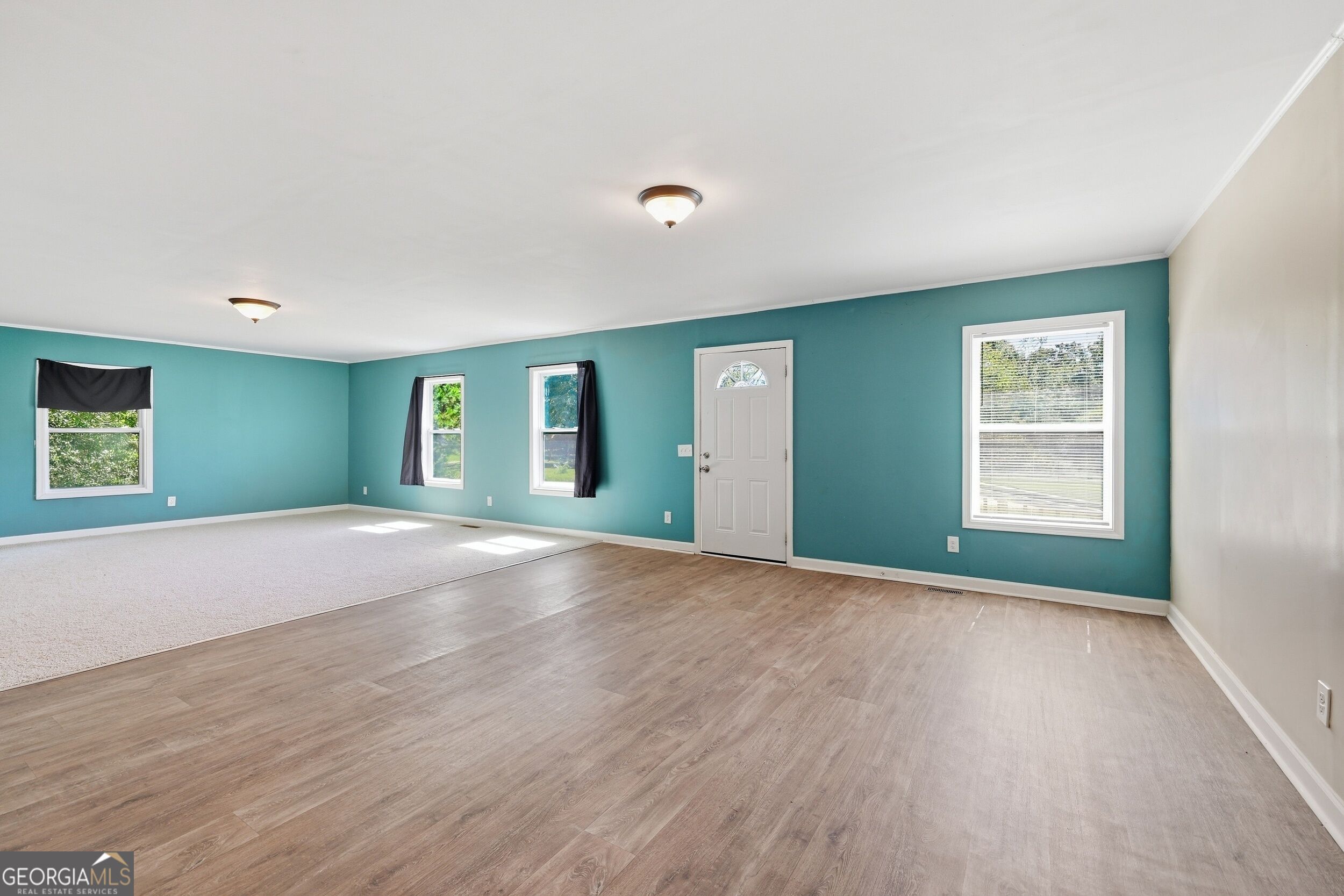 2421 E Silver Shoals Road Property Photo 6