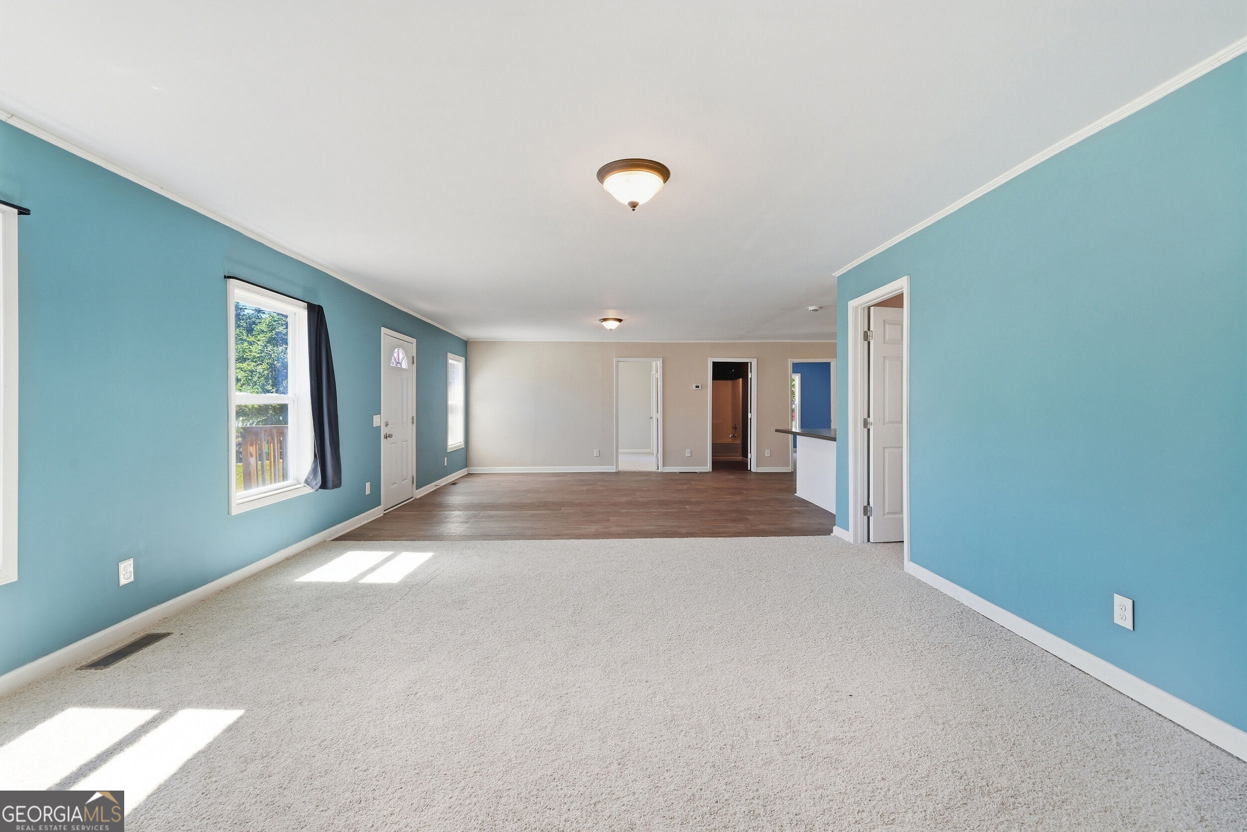 2421 E Silver Shoals Road Property Photo 9