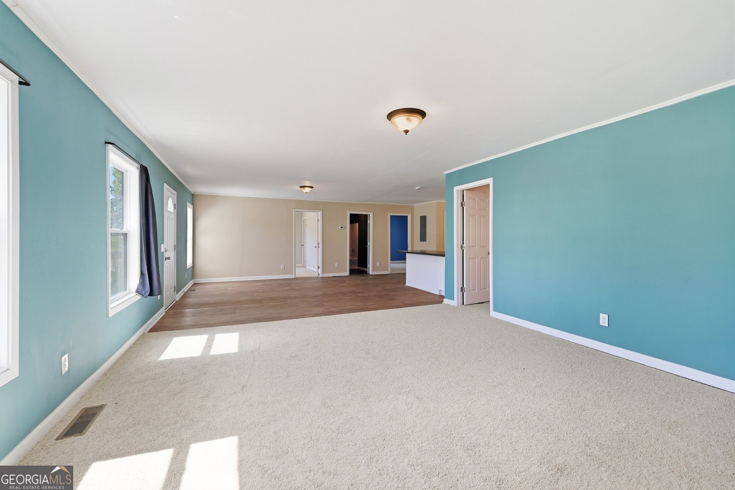 2421 E Silver Shoals Road Property Photo 10