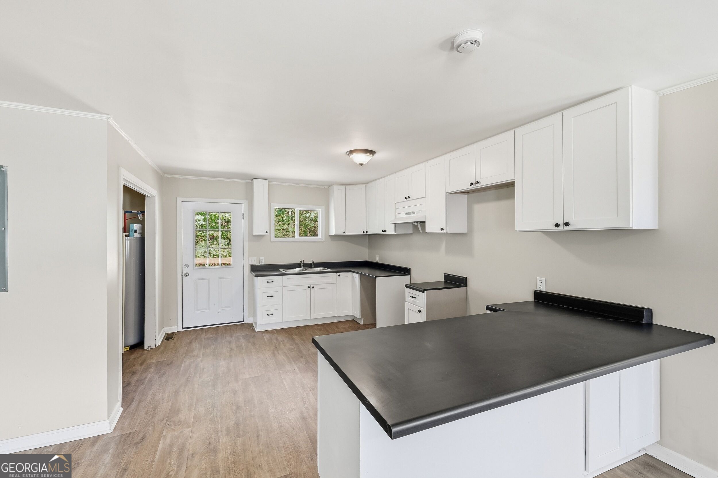 2421 E Silver Shoals Road Property Photo 12
