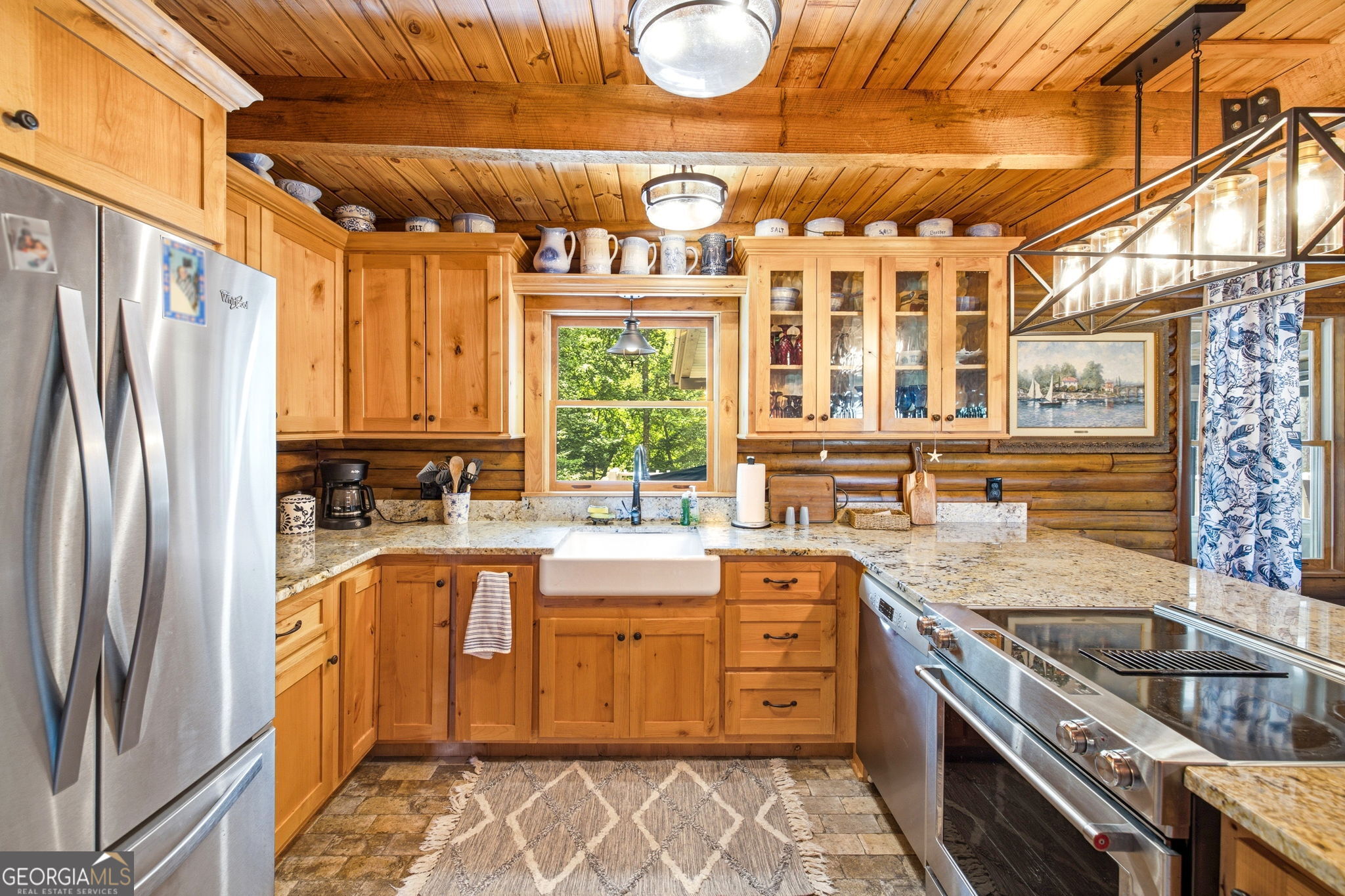 938 Waters Street W Property Photo 16
