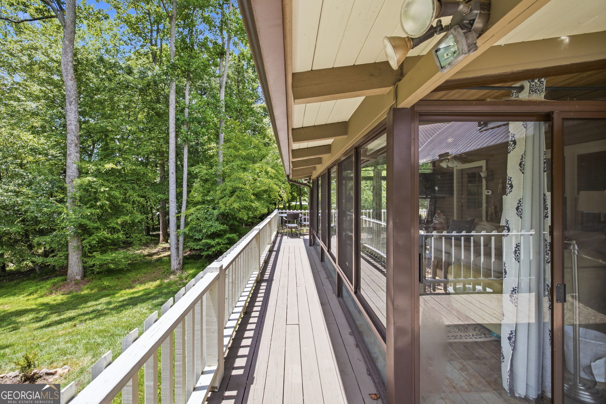 938 Waters Street W Property Photo 36