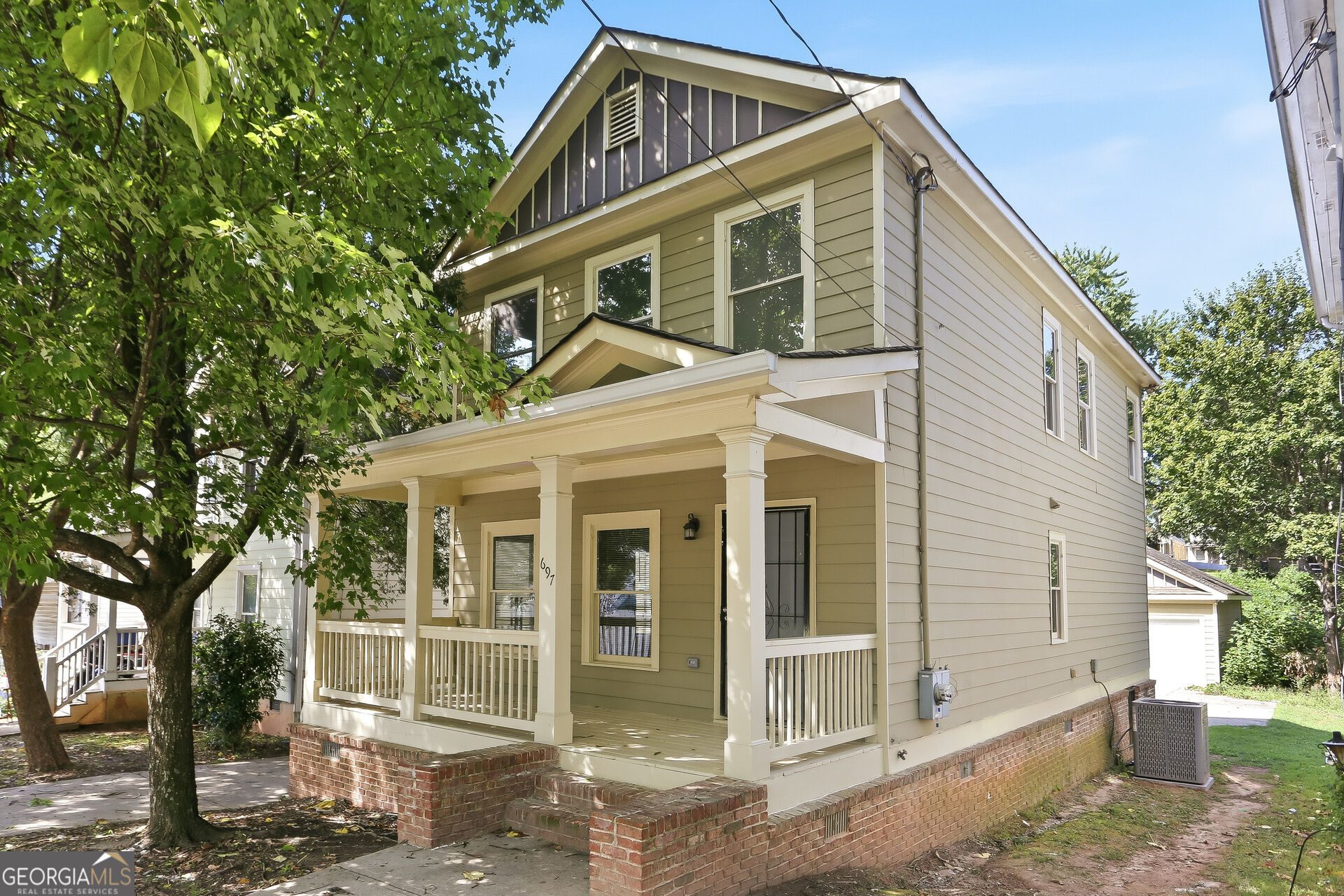 697 Cooper Street Sw Property Photo 1