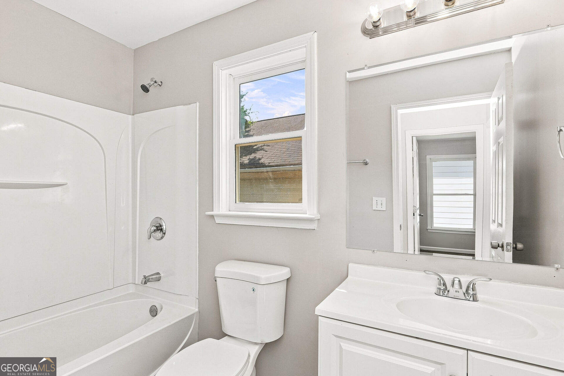 697 Cooper Street Sw Property Photo 16