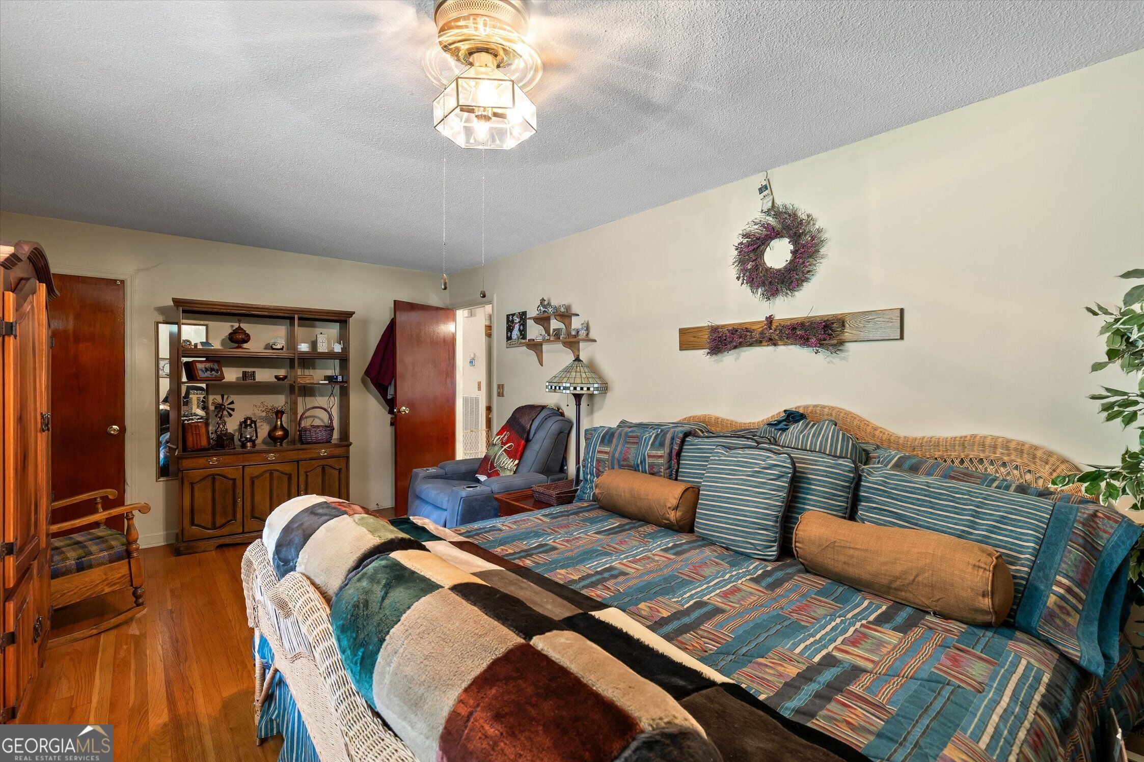 5652 Old Hunter Road Property Photo 22