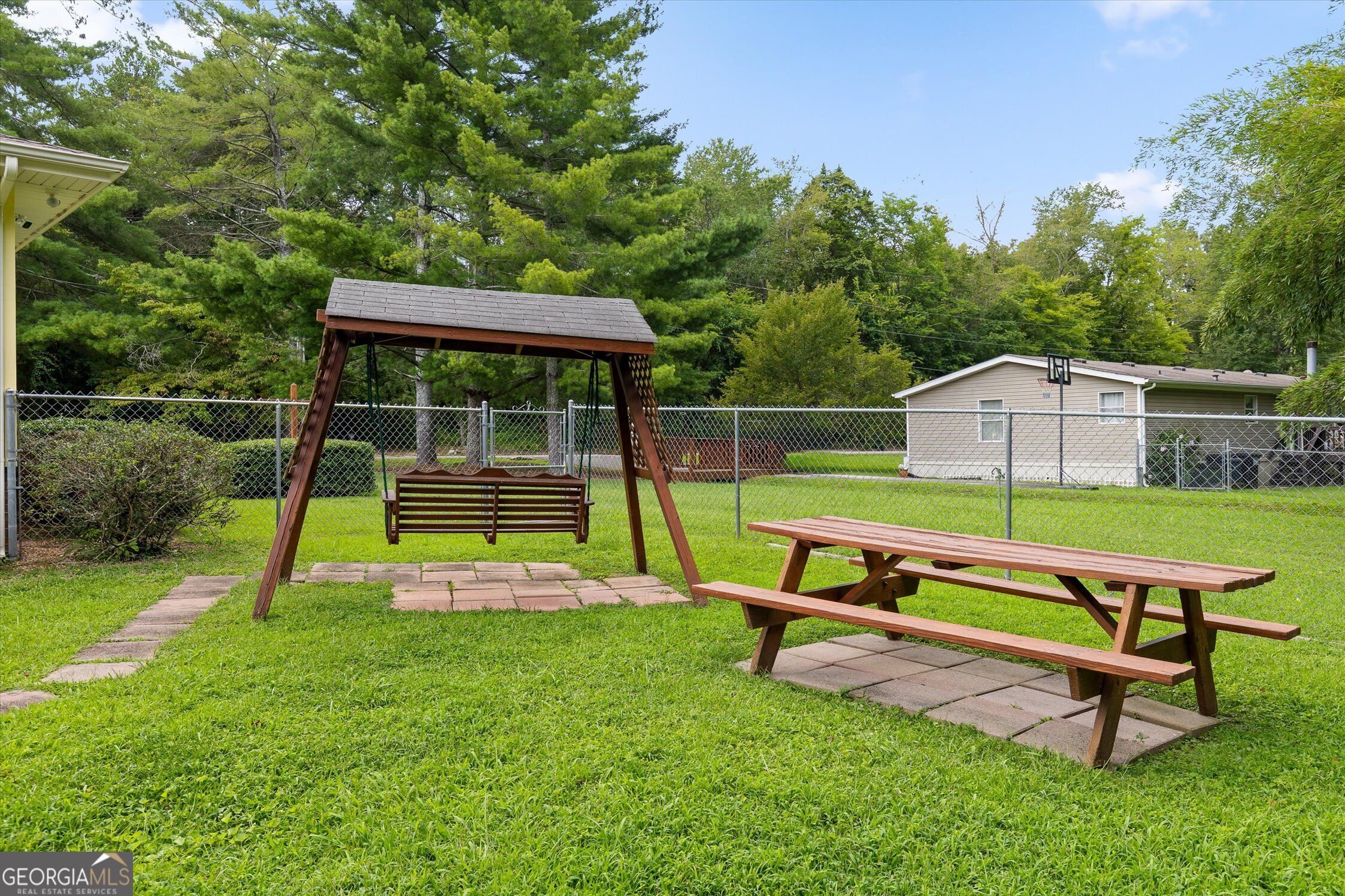 5652 Old Hunter Road Property Photo 30
