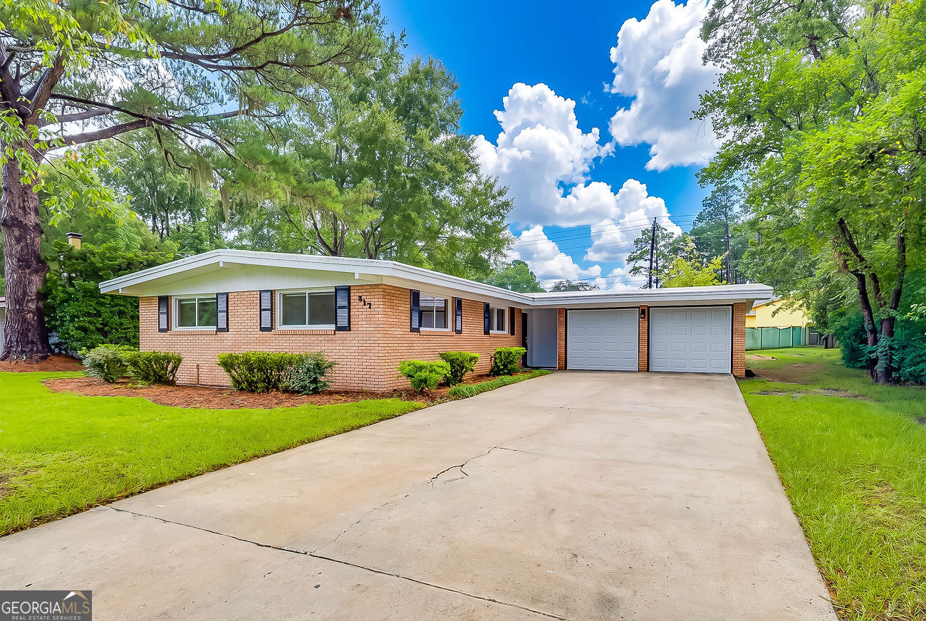 317 Willow Road Property Photo 1