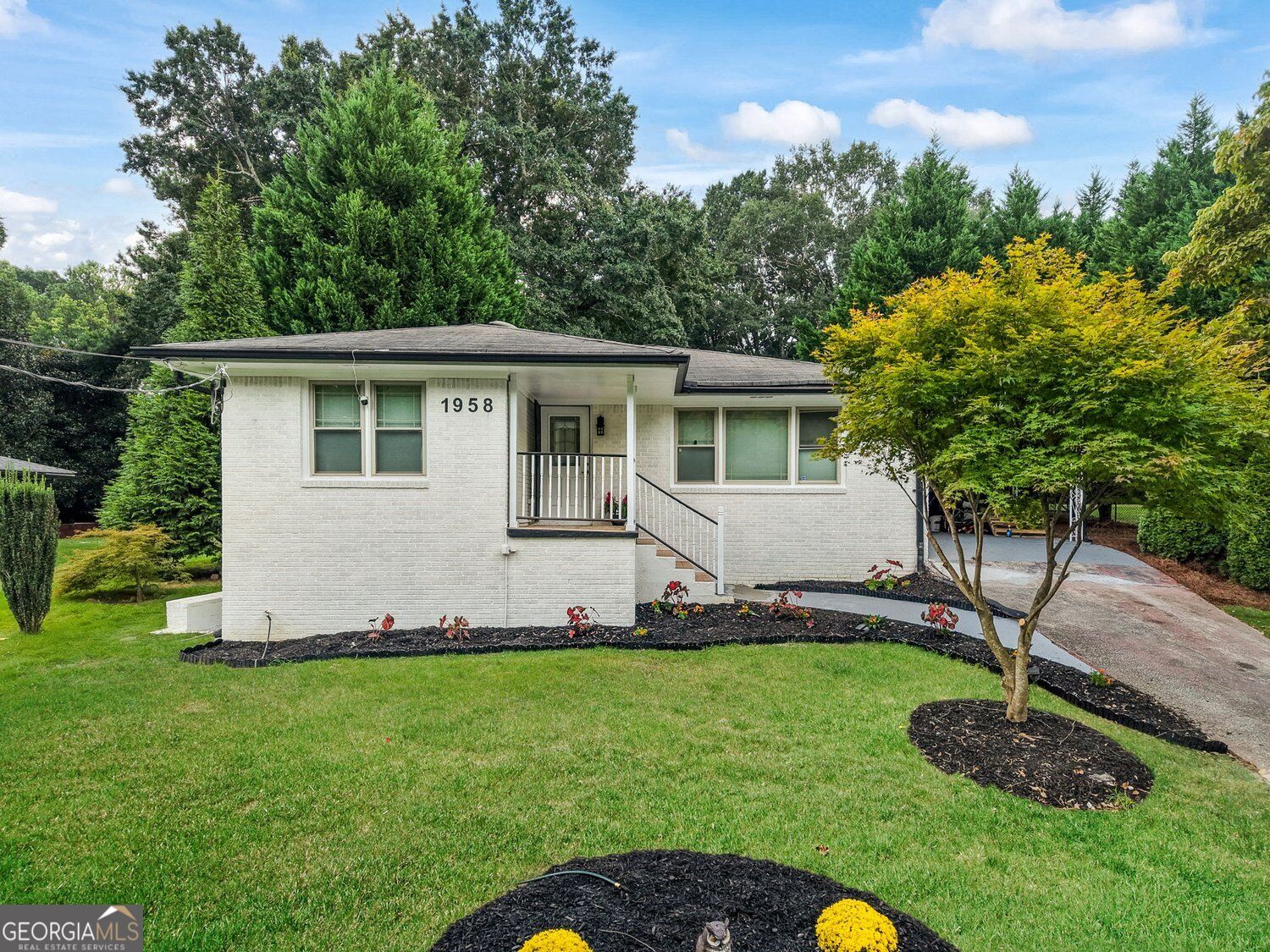 1958 Penelope Street Nw Property Photo 2