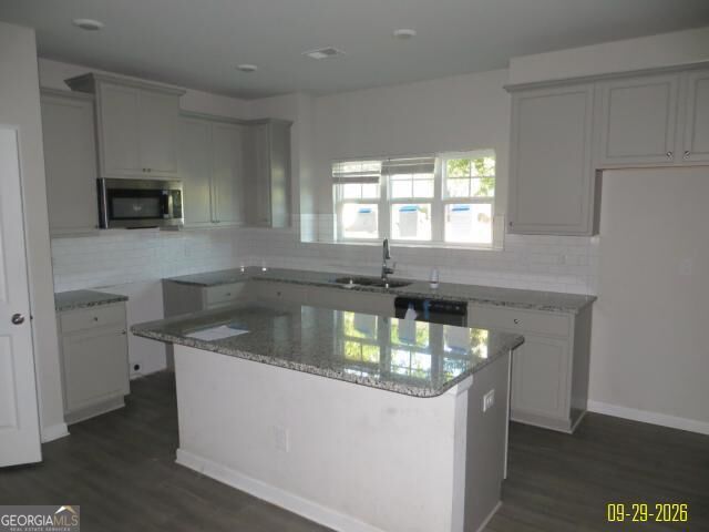 585 Mcwilliams Road Se # 901 Property Photo 2