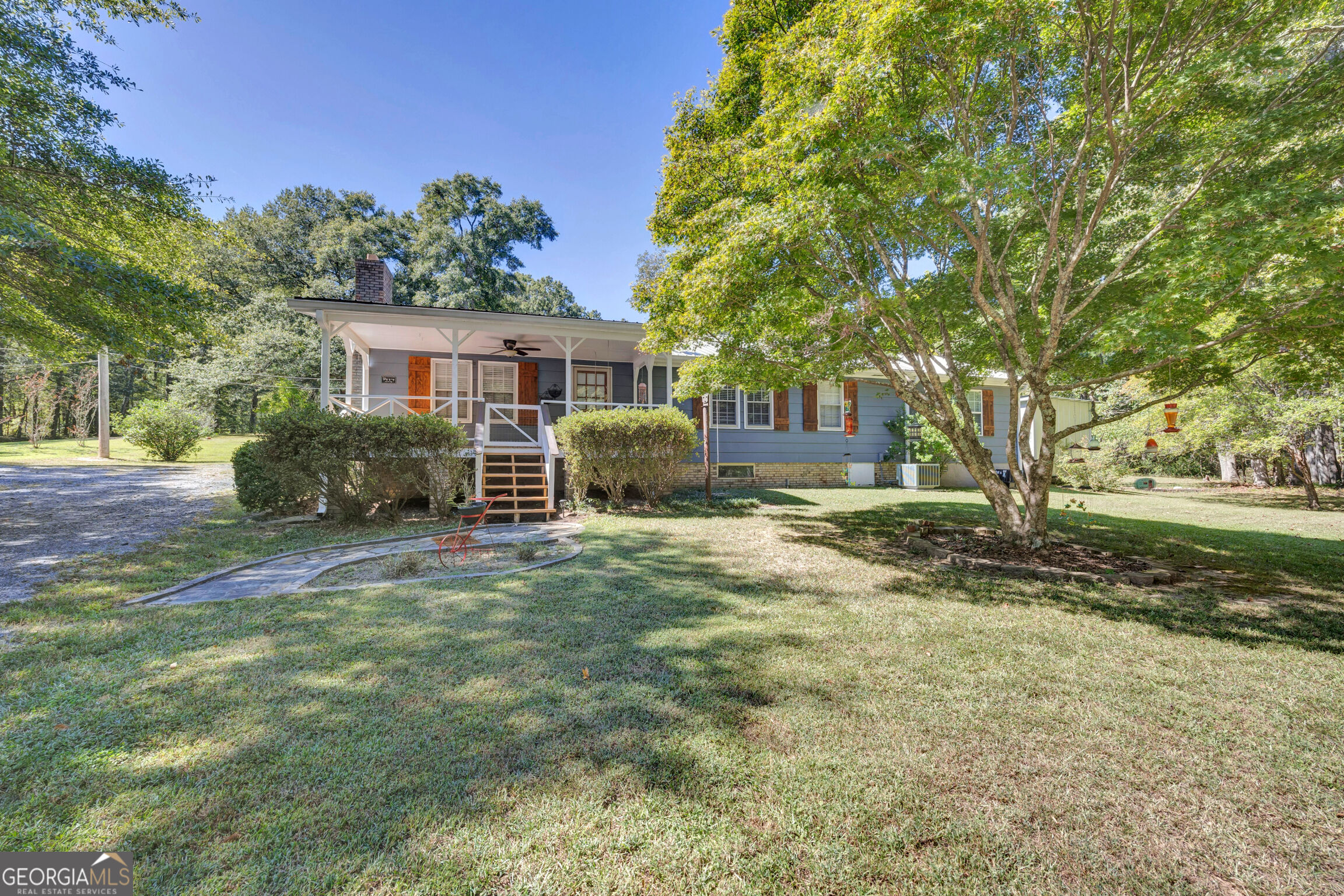 229 E Soule Street Property Photo 1