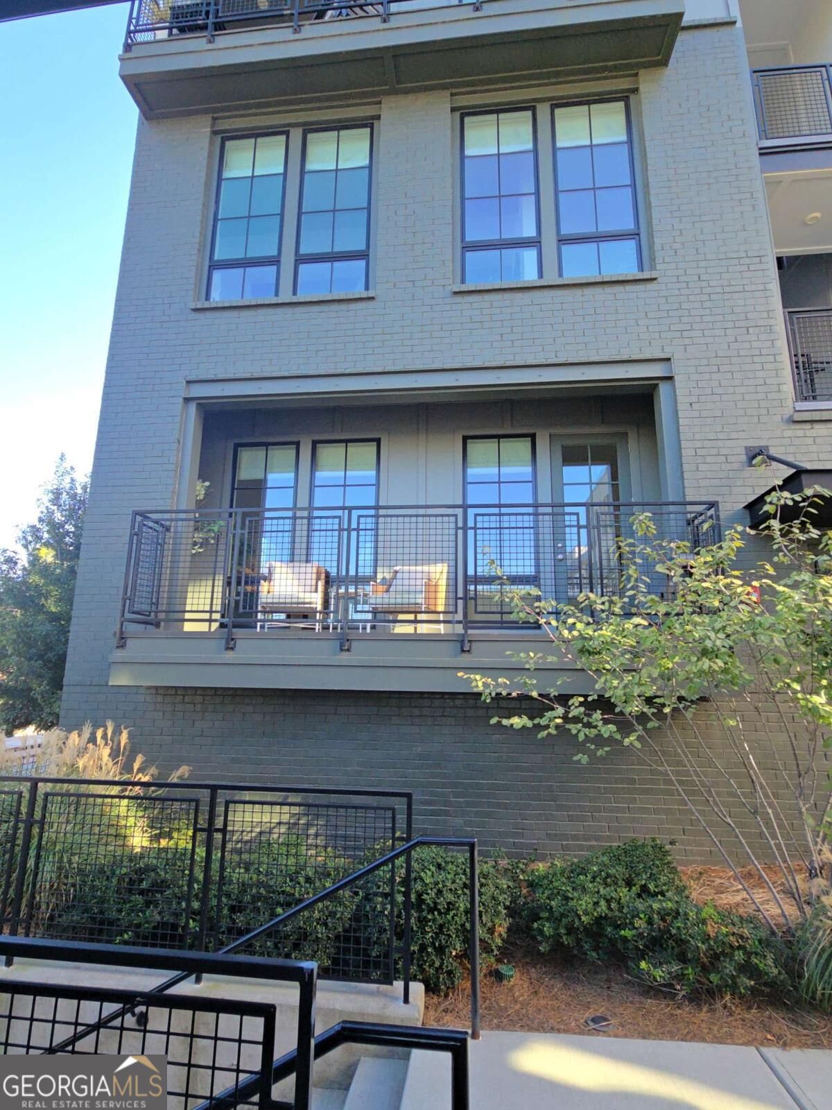 1273 Longreen Terrace # 8 Property Photo 1