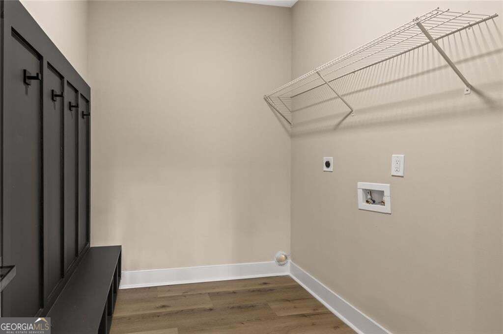 1564 Mcintosh Road Property Photo 24