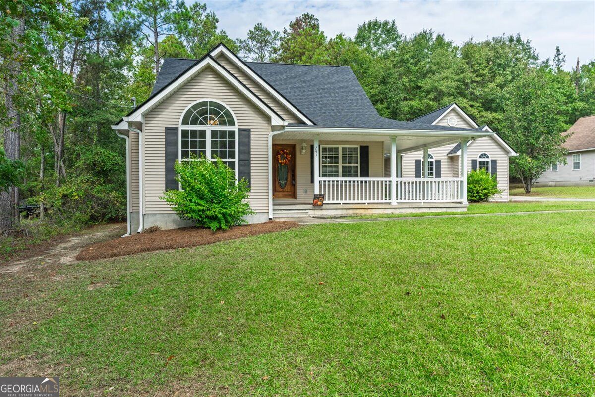 241 Graystone Pointe Drive Property Photo 3