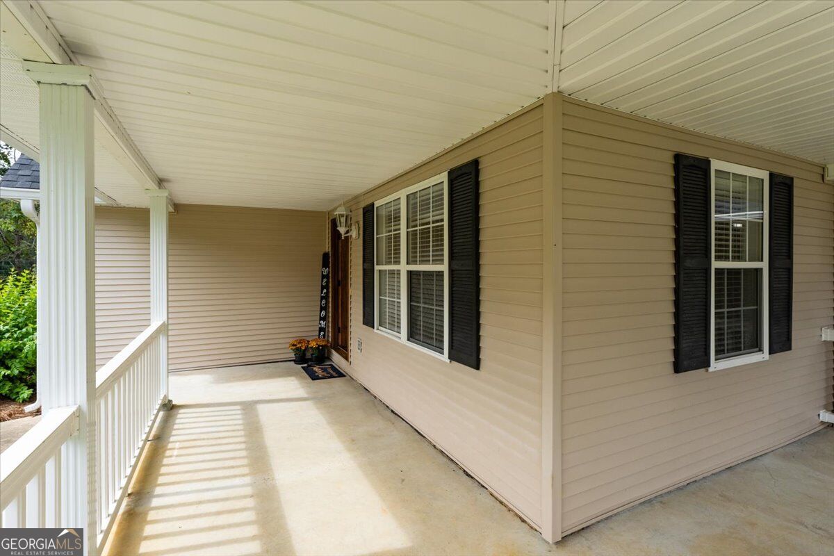 241 Graystone Pointe Drive Property Photo 7