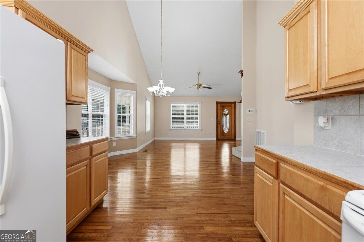 241 Graystone Pointe Drive Property Photo 13