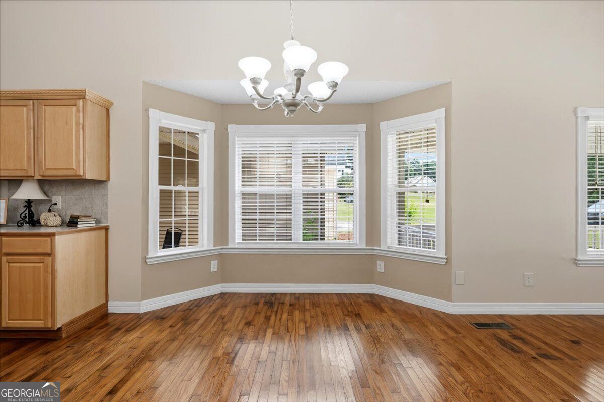 241 Graystone Pointe Drive Property Photo 16