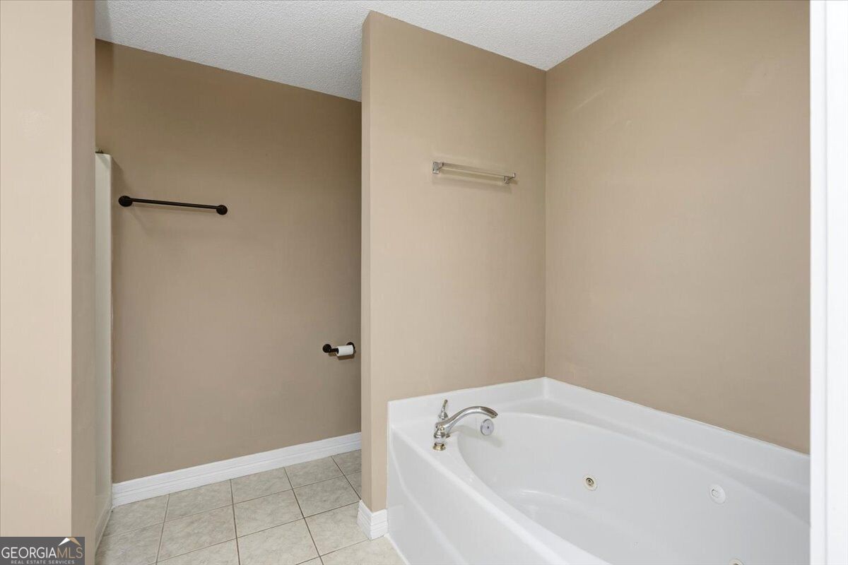 241 Graystone Pointe Drive Property Photo 19