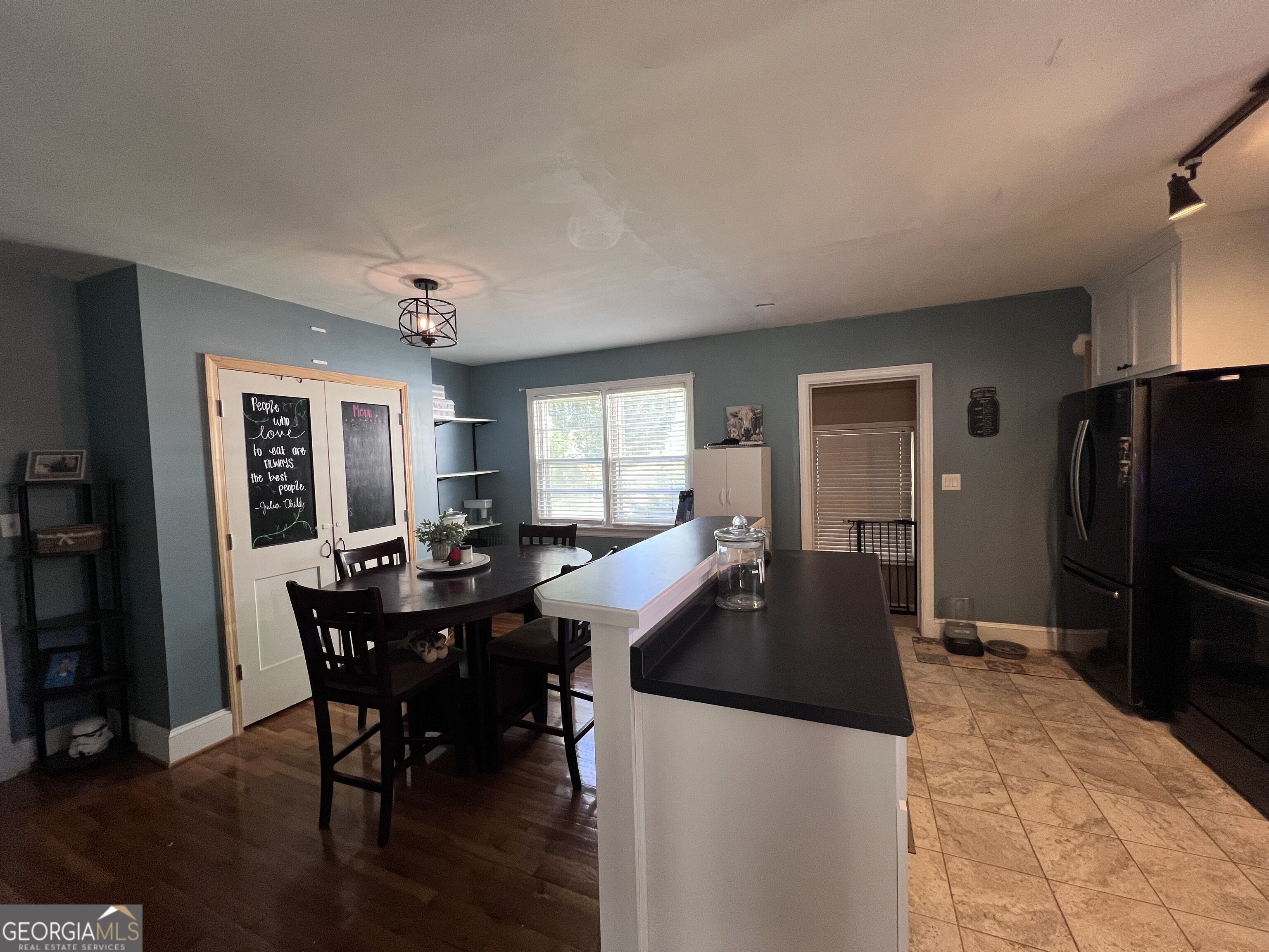 203 Teel Road Property Photo 4