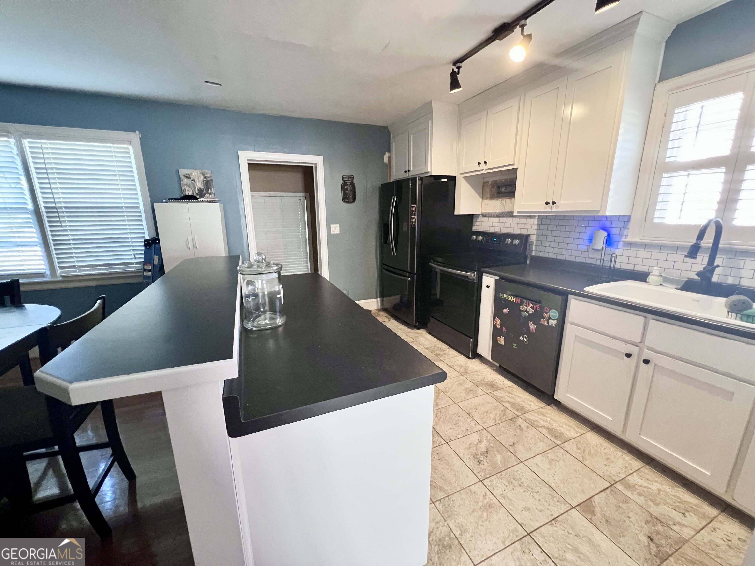 203 Teel Road Property Photo 15