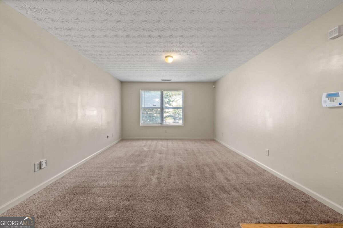 9202 Fairington Ridg Circle Property Photo 3