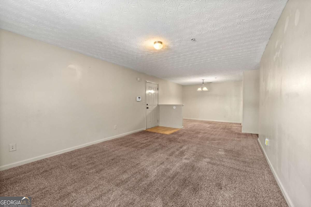 9202 Fairington Ridg Circle Property Photo 4