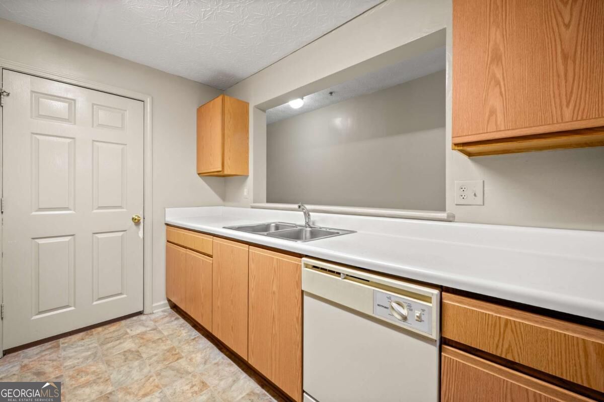9202 Fairington Ridg Circle Property Photo 8