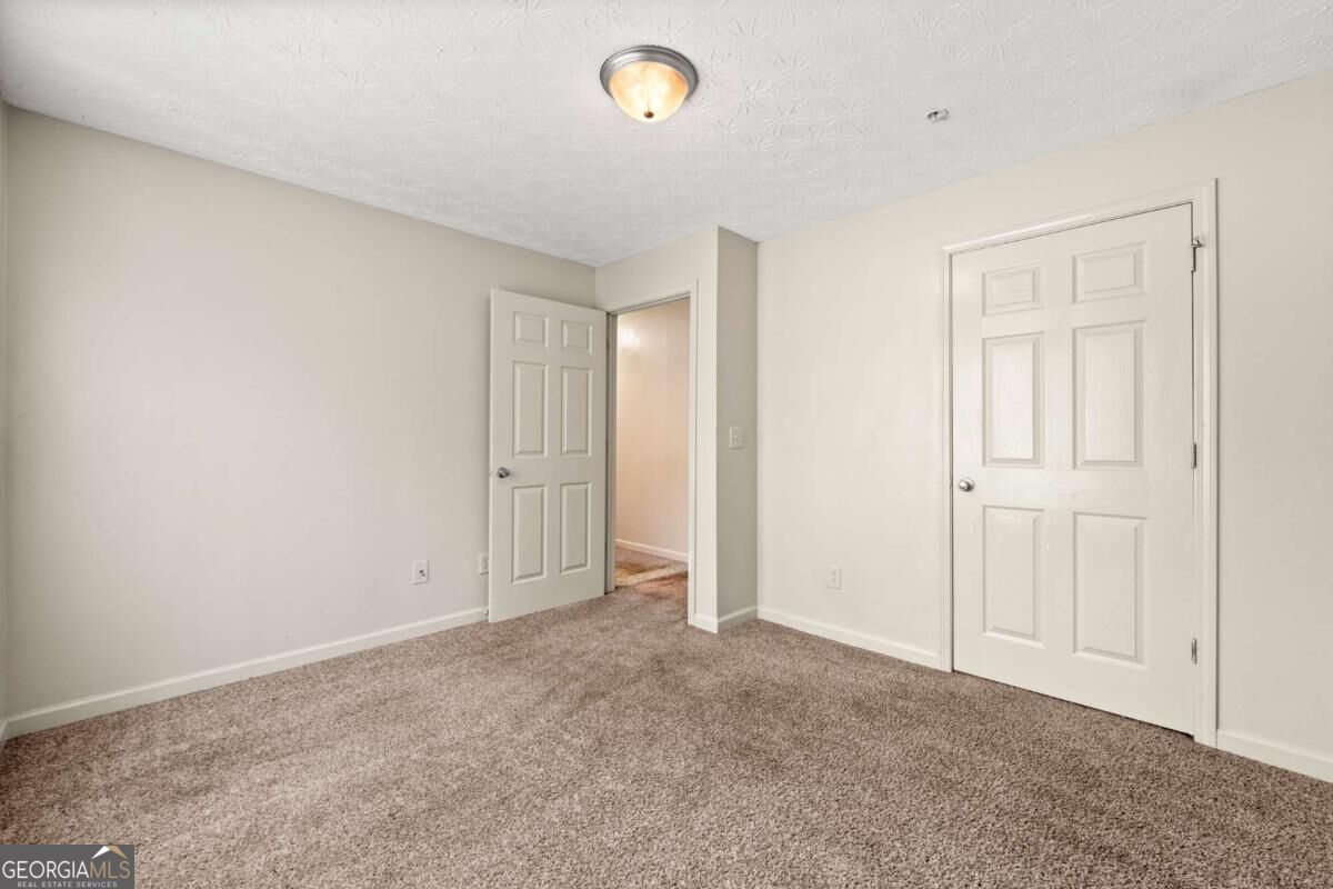 9202 Fairington Ridg Circle Property Photo 13