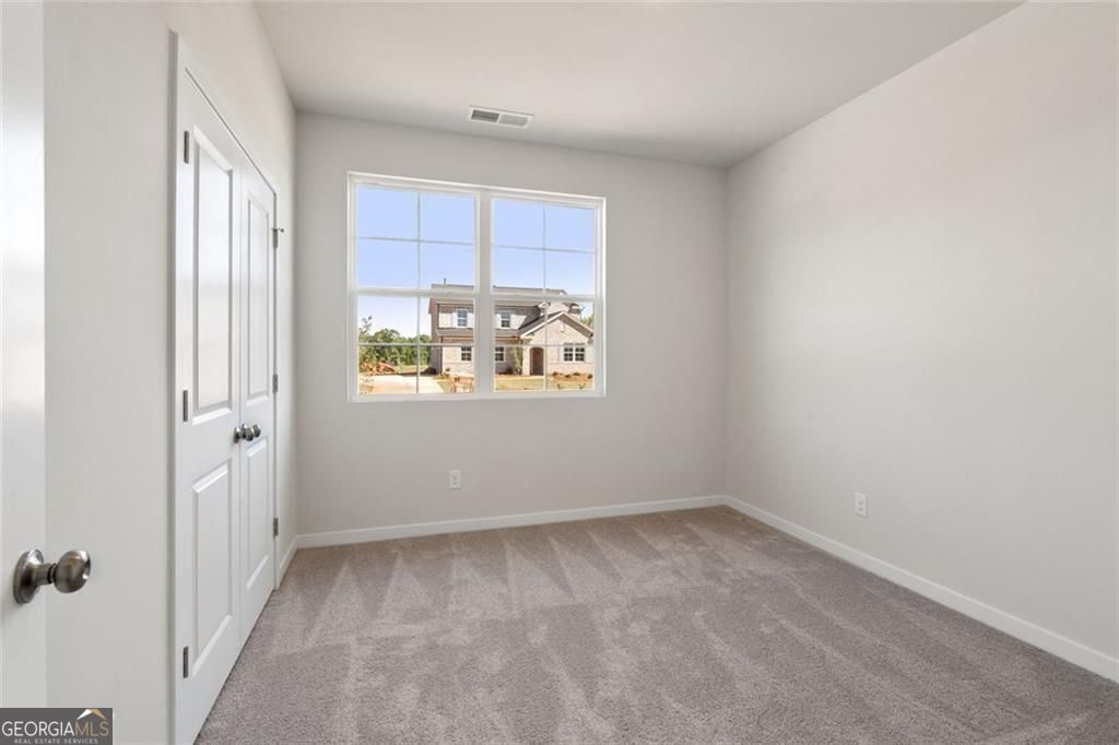 308 Earnshaw Avenue Property Photo 9