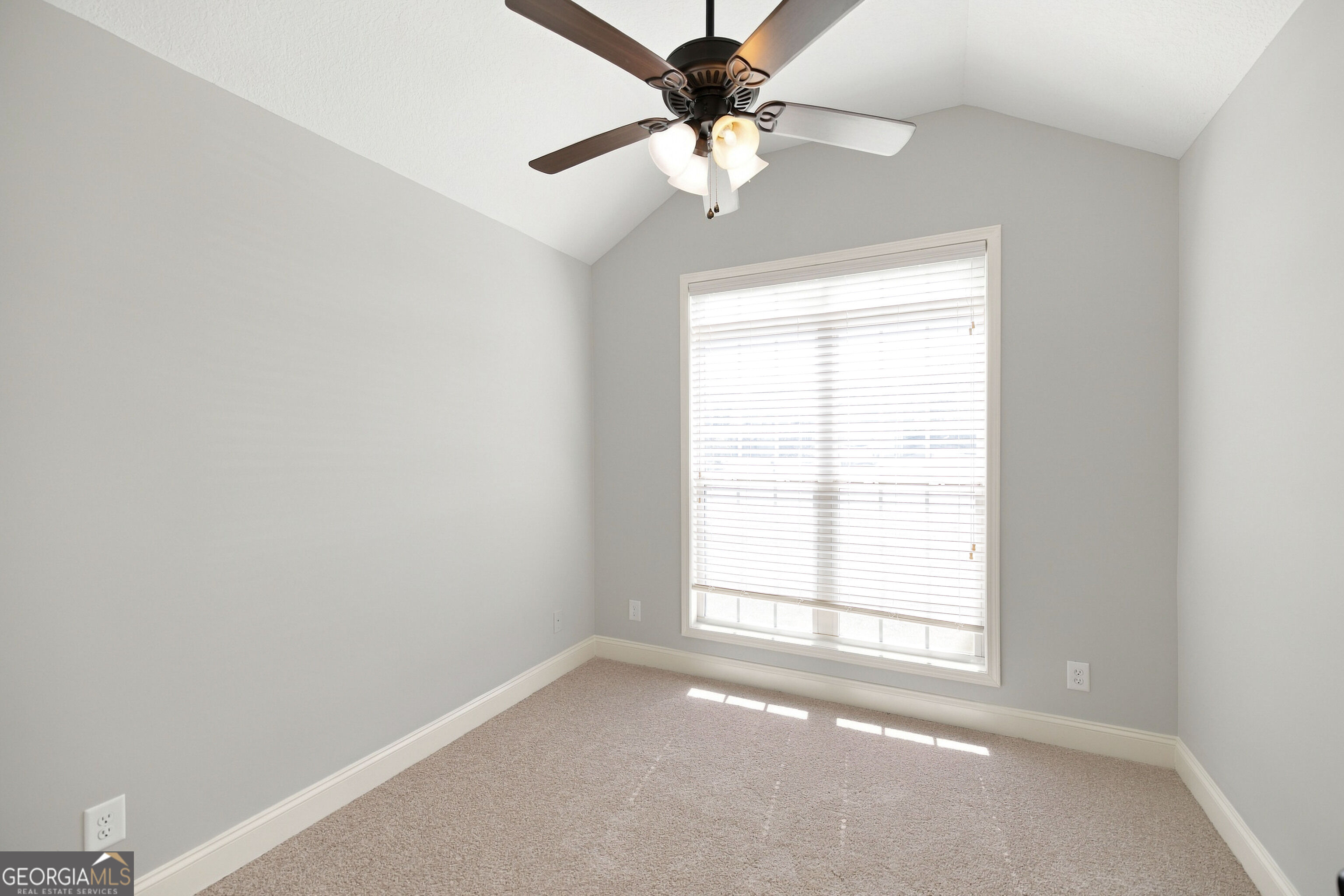 402 Tug Court Property Photo 16