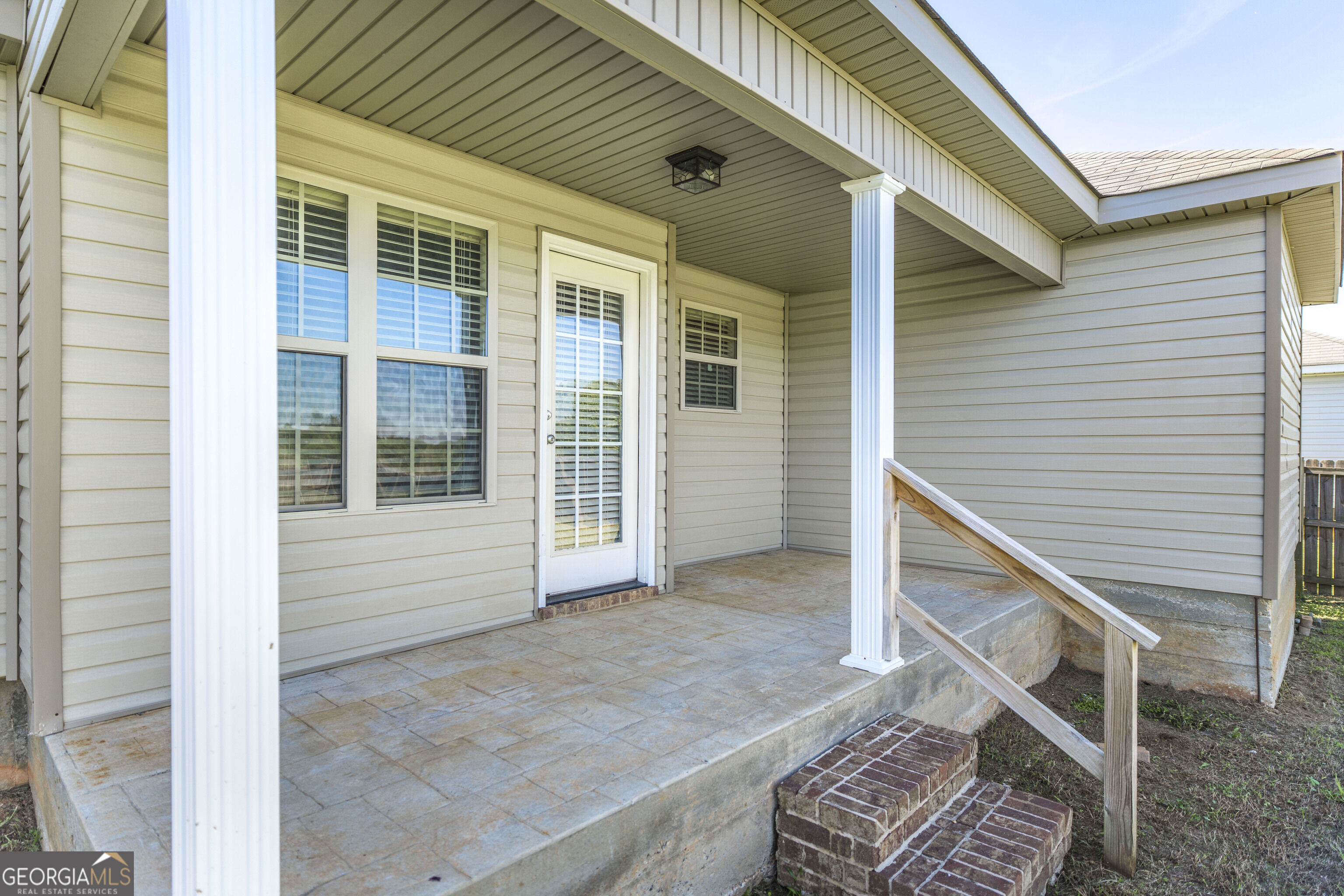 402 Tug Court Property Photo 17