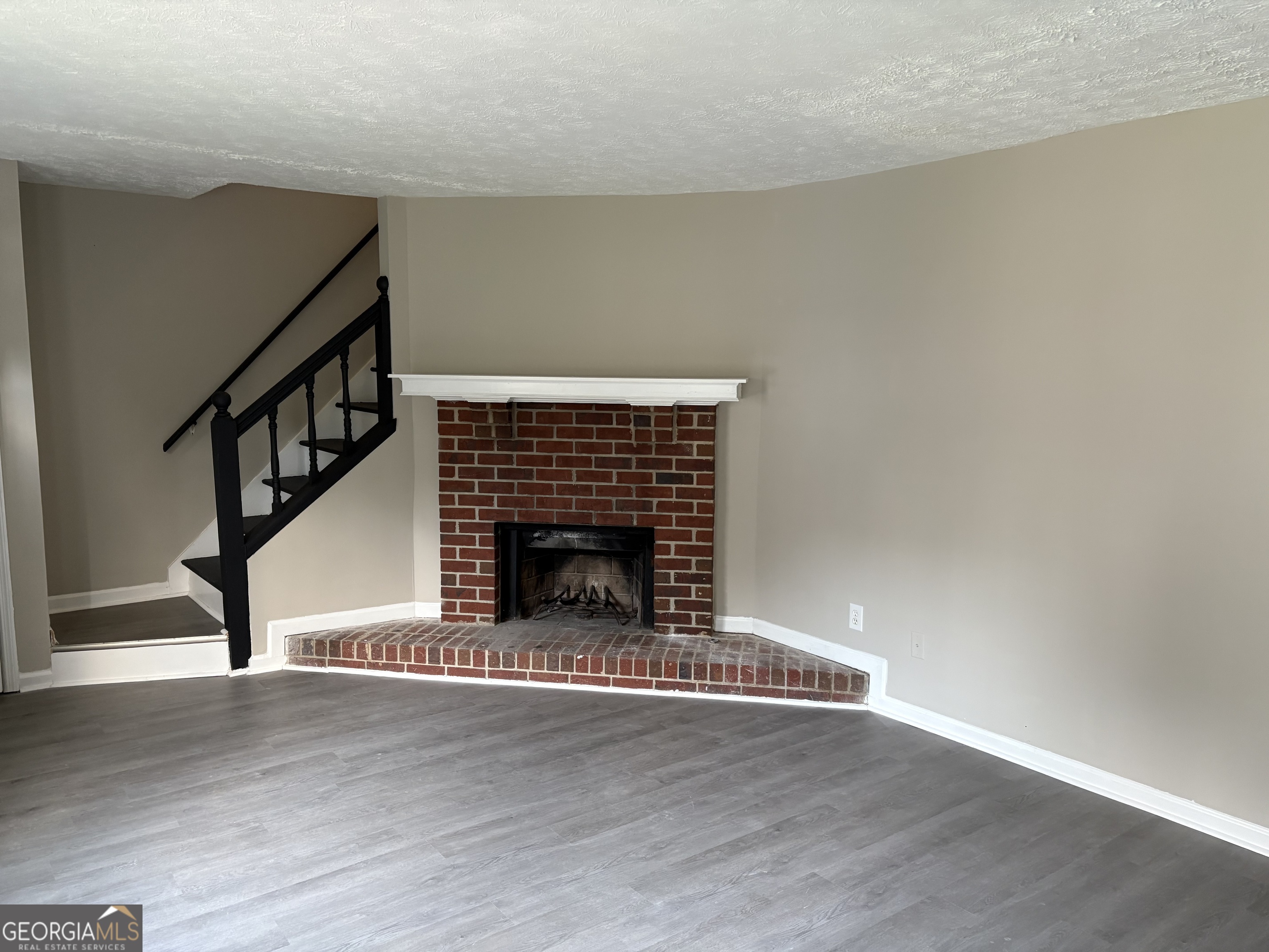 2797 Northwood Court Sw Property Photo 3