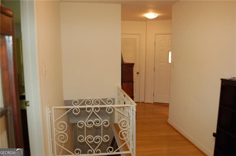 1054 Swathmore Drive Nw Property Photo 12