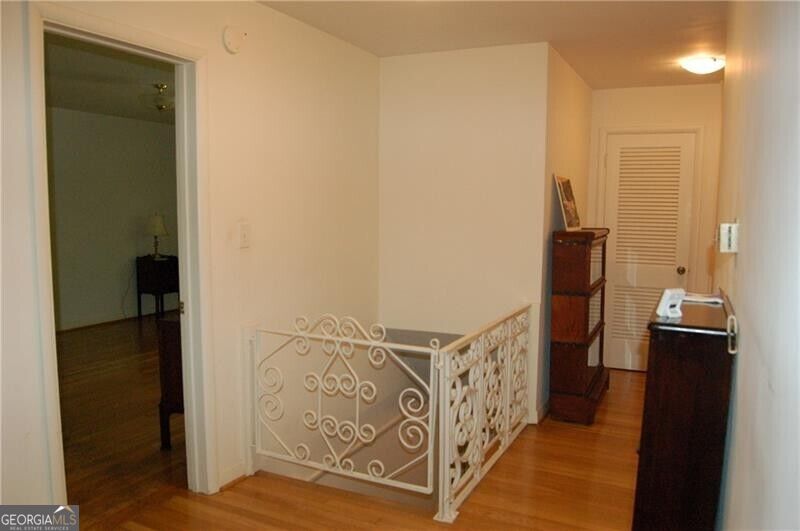 1054 Swathmore Drive Nw Property Photo 13