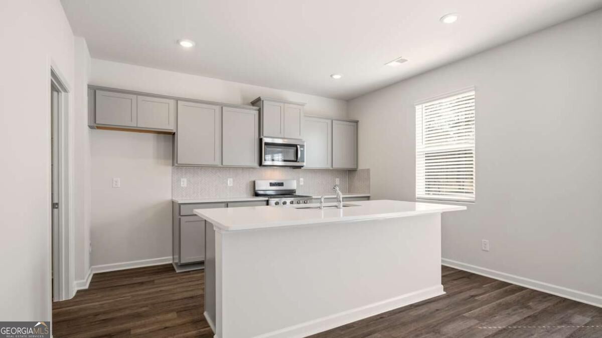 8578 Seabiscuit Road Property Photo 8