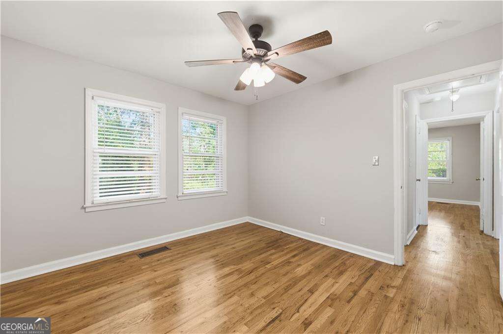 1003 Valley Drive Property Photo 10